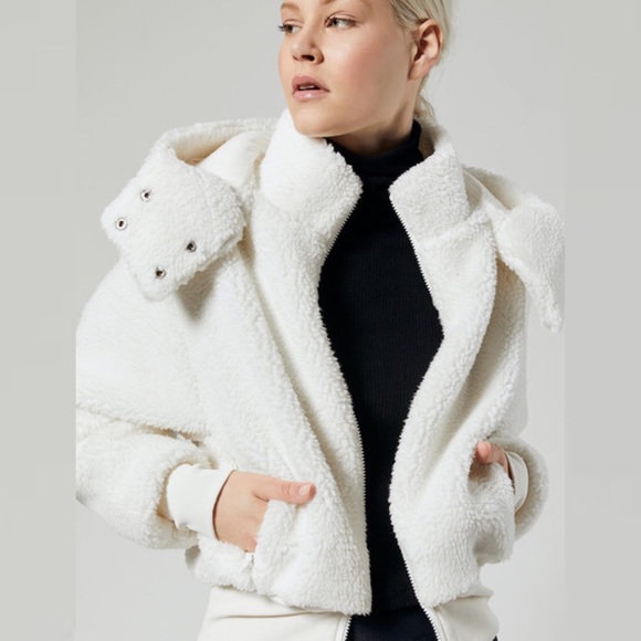 Nwot Alo Yoga Foxy Sherpa Jacket 